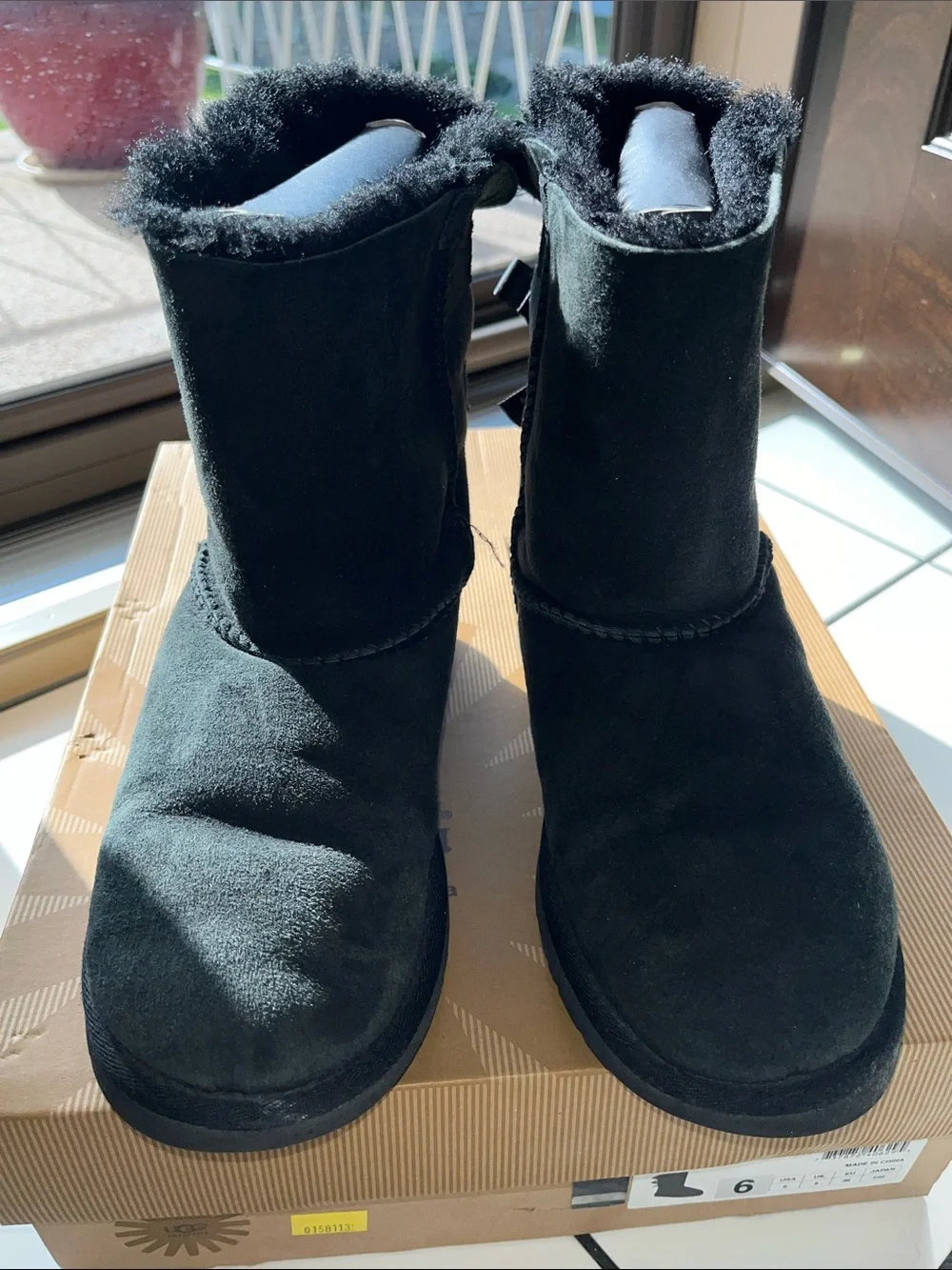 UGG classic mid